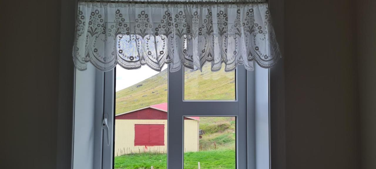 Guesthouse Stekkatun Skálafell Esterno foto